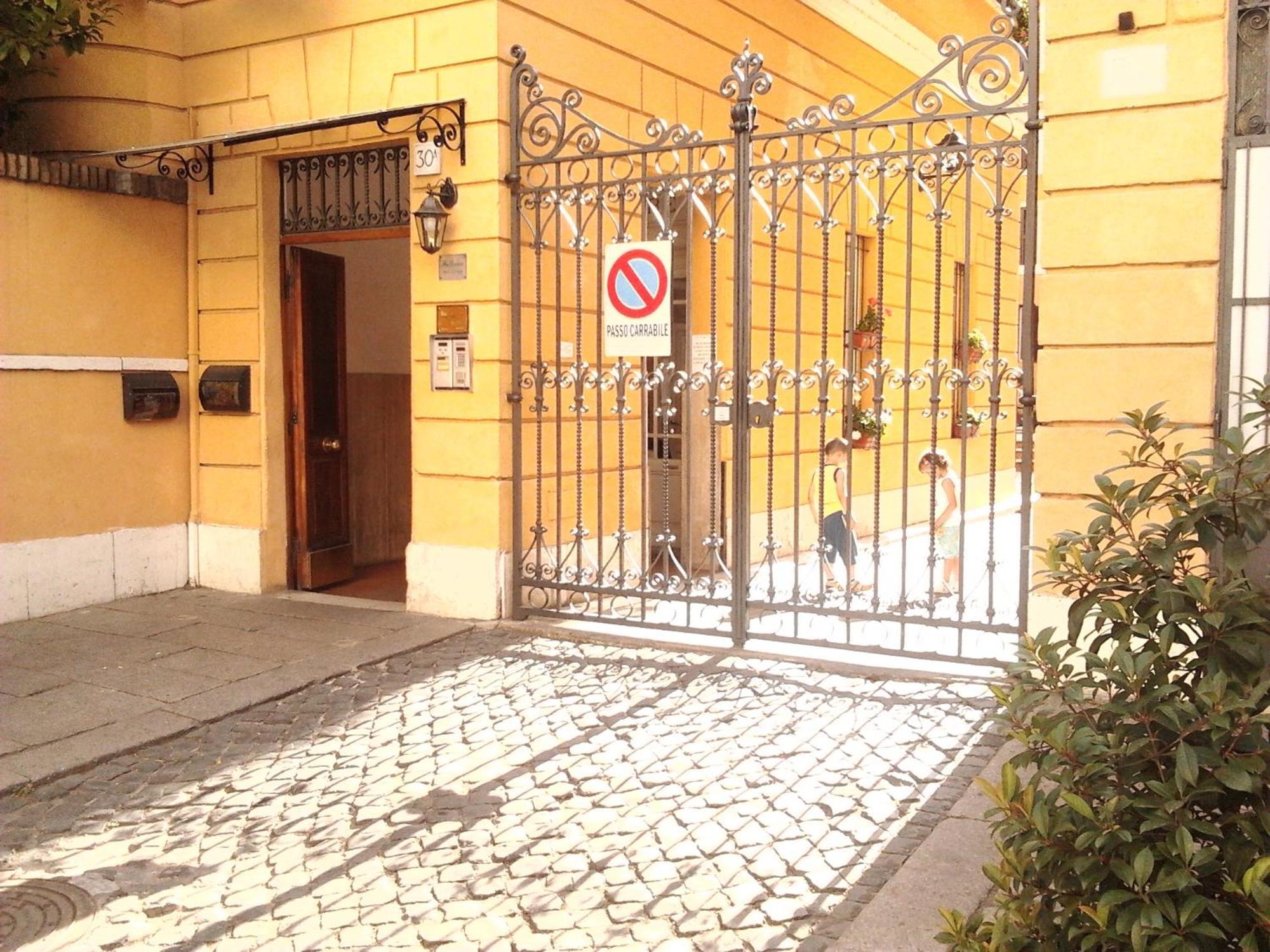 Guest House Trastevere Рим Экстерьер фото